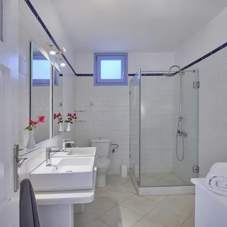 Sundy * Agia Irini (Paros)