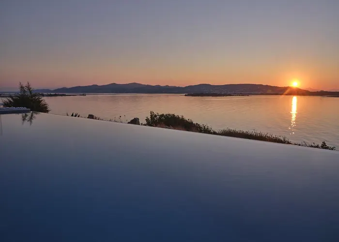 Sundy * Agia Irini (Paros)