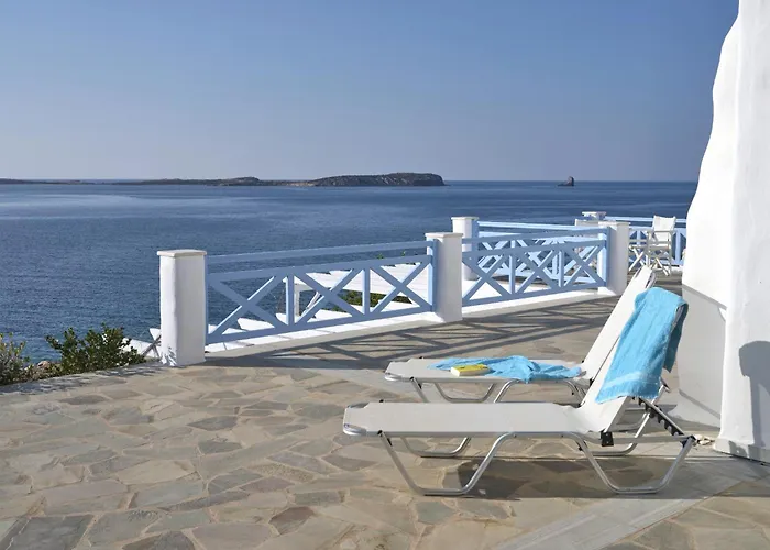 Sundy Agia Irini (Paros)